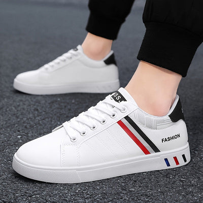 Bequeme Niedrig-geschnittene Sneakers Mit Auffälligem Streifen-Design Für Herren | Ideal für jeden Tag