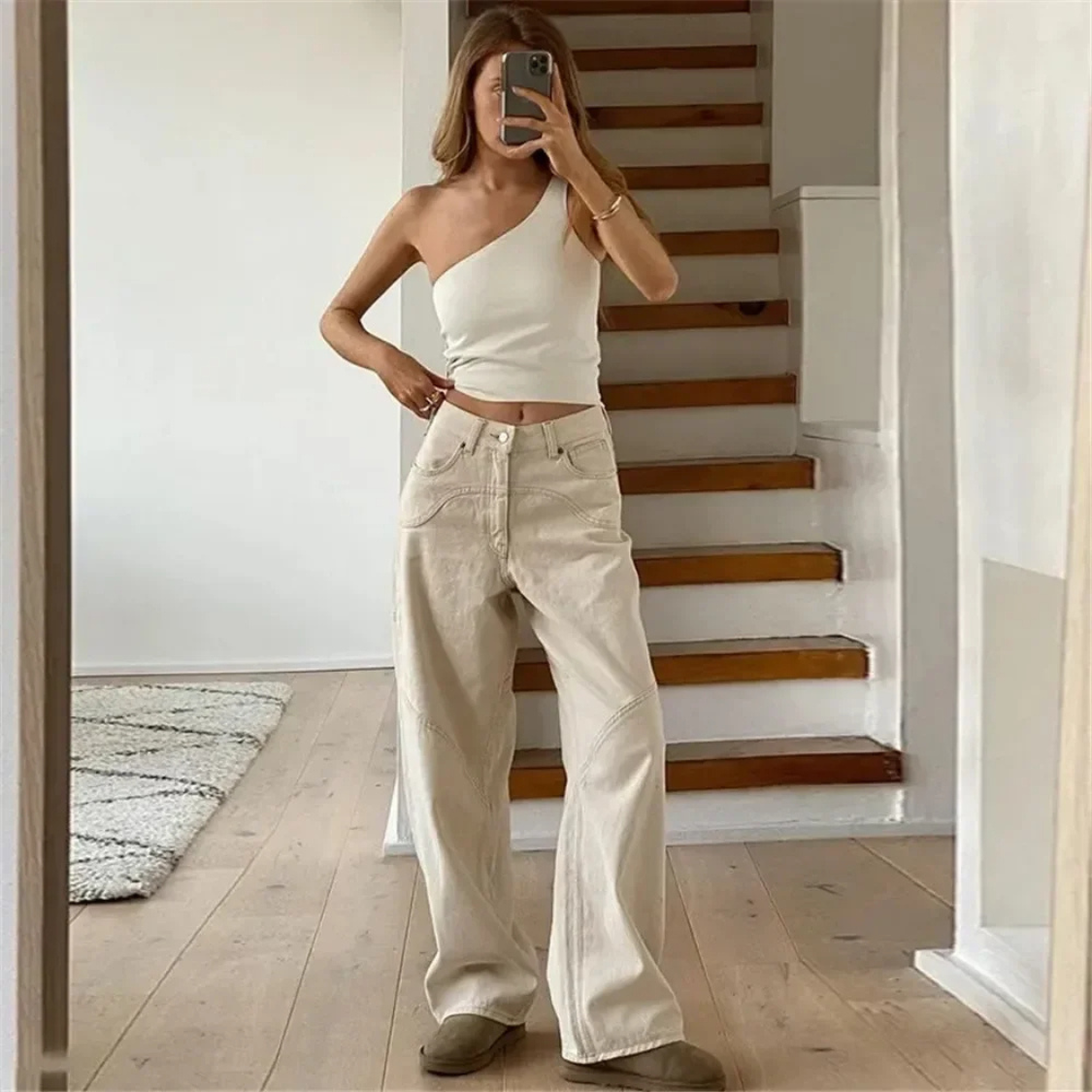 Beige Lässige Schlaghose mit Tiefem Bund und Lockerem Sitz für Damen | Perfekt für den Alltag