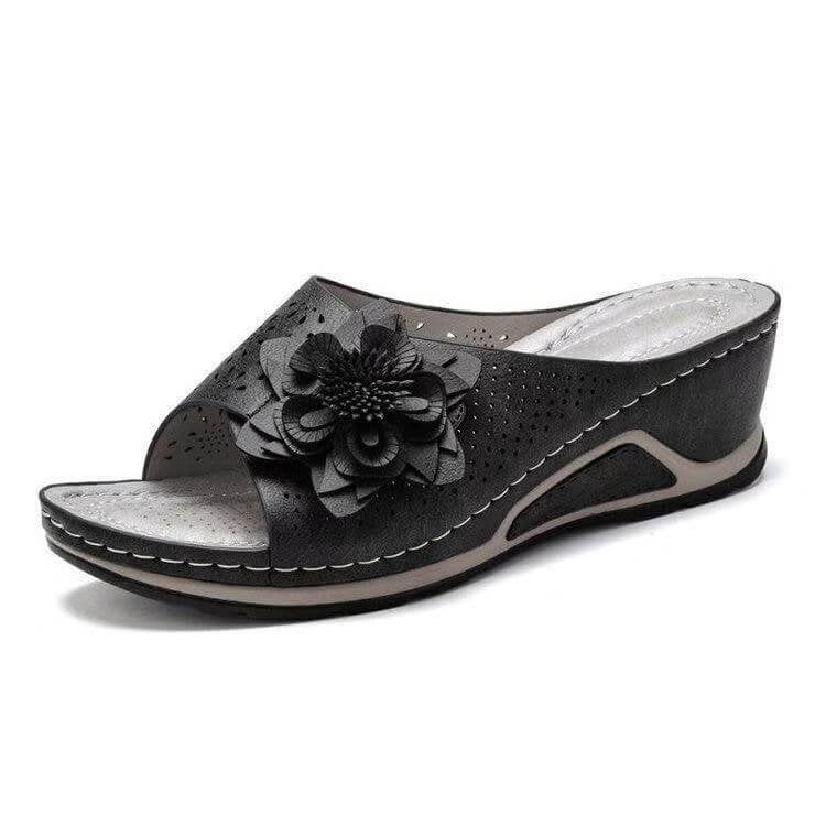 Orthopädische Sandalen aus weichem Leder mit Fußgewölbeunterstützung