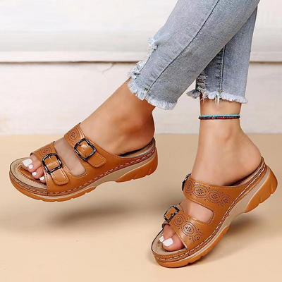 Ines | Damen Sandalen mit Schnallenriemen und Komfortsohle | Eleganz und Komfort für Jeden Schritt