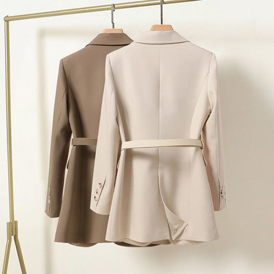 Lisa Schicker langer Blazer für Frauen mit Gürtel | Eleganz und Vielseitigkeit