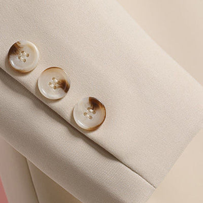 Lisa Schicker langer Blazer für Frauen mit Gürtel | Eleganz und Vielseitigkeit