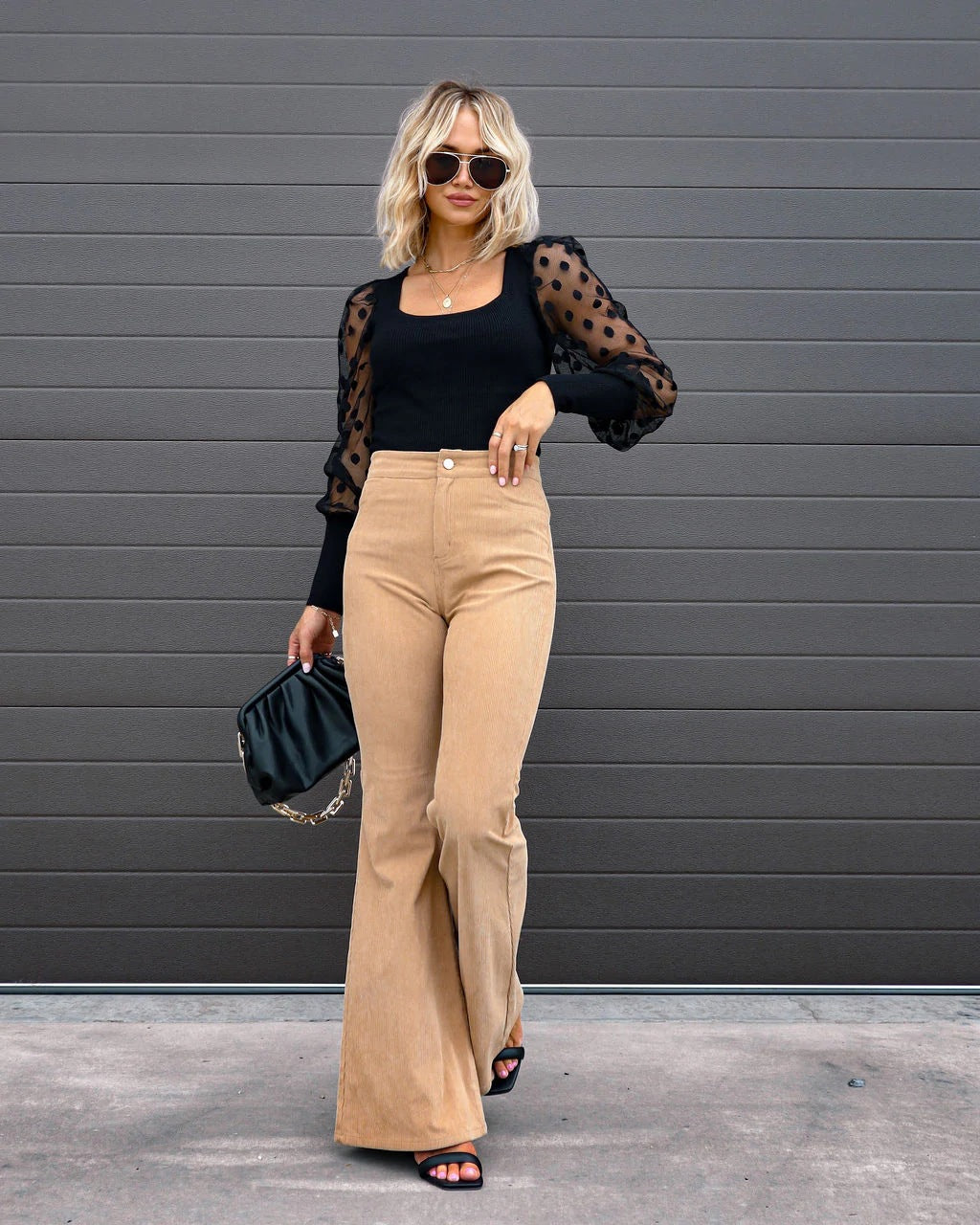 Isabelle Moreau | Bell Bottom Hosen mit Curved Fit
