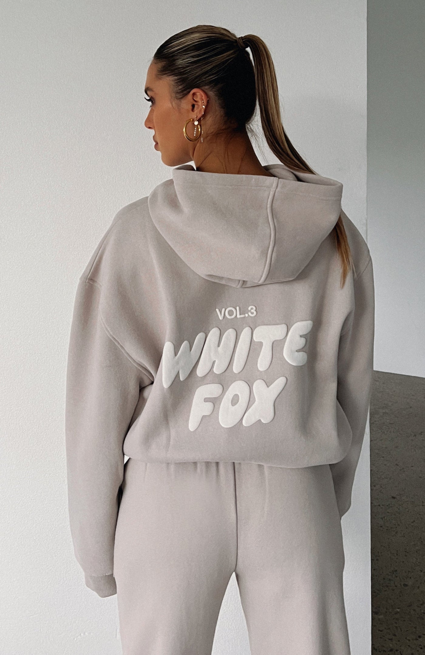 Offstage Hoodie Moon | Oversize-Passform, Weiches Fleece, Puff-Print